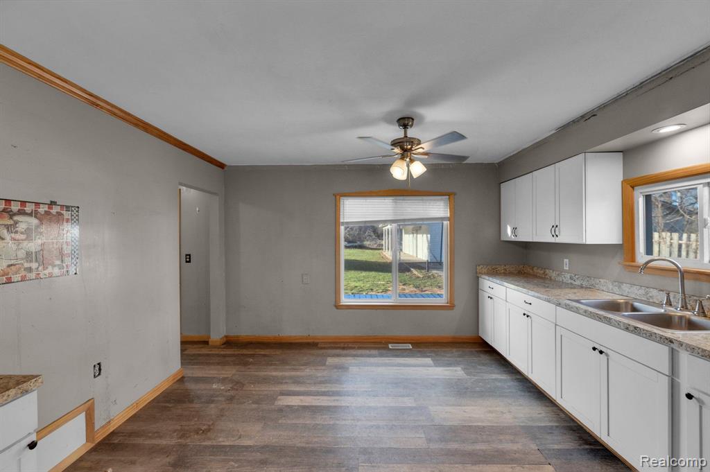 8396 E RICHFIELD Road, Davison, MI 48423 — Photo 12