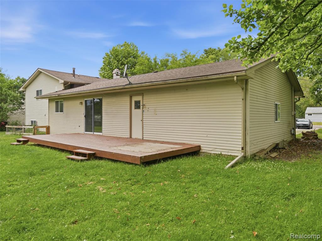 2439 N Long Lake Road, Fenton, MI 48430 — Photo 24