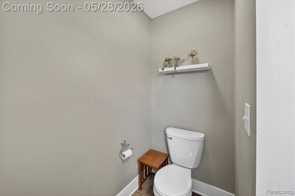 6745 THUNDER Lane, Lansing, MI 48906 — Photo 29