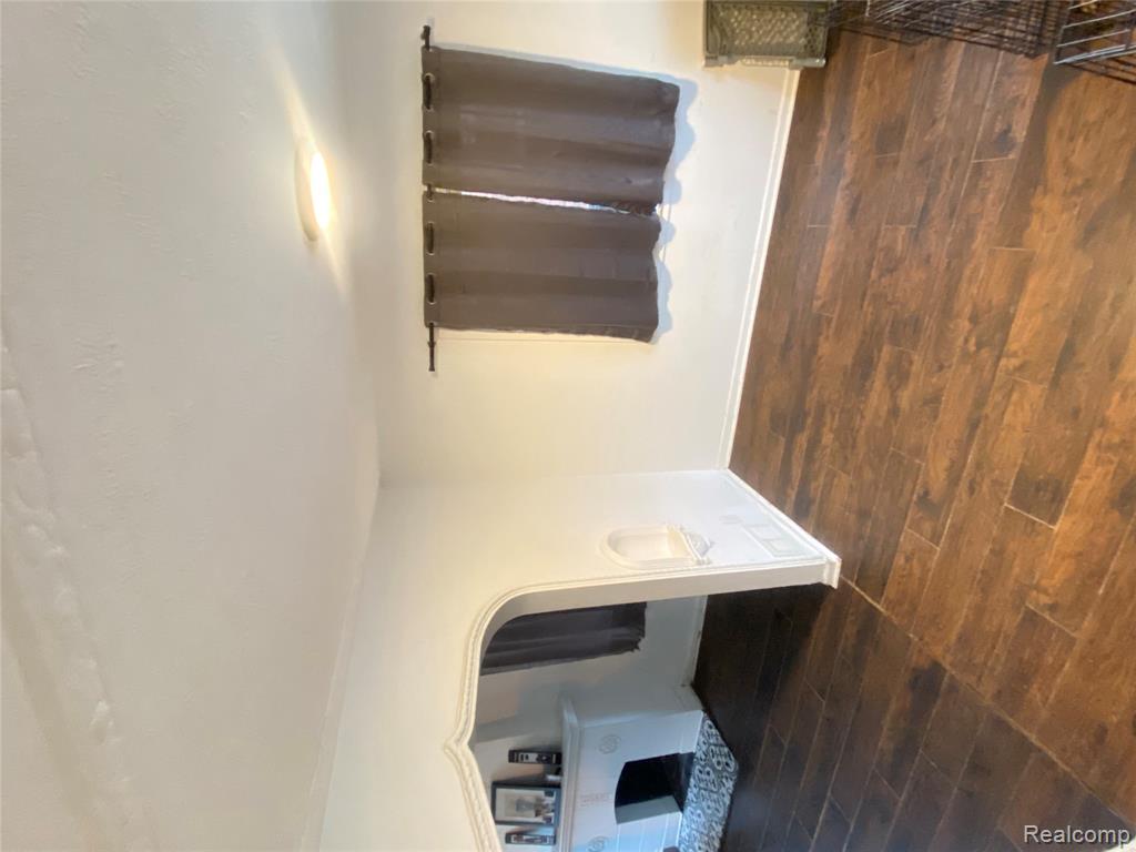 5545 Bedford, Detroit, MI 48224 — Photo 11