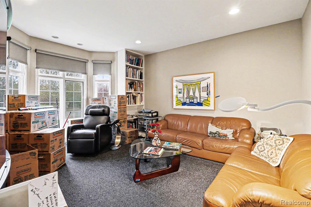 6426 Country Shire Lane, West Bloomfield, MI 48323 — Photo 13