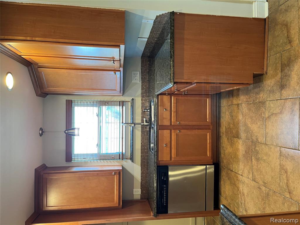 9001 Riverdale, Redford, MI 48239 — Photo 23