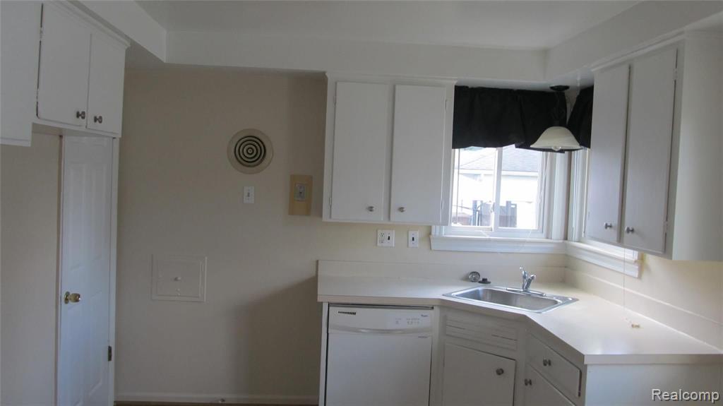 615 BRANDT Street, Garden City, MI — Photo 10