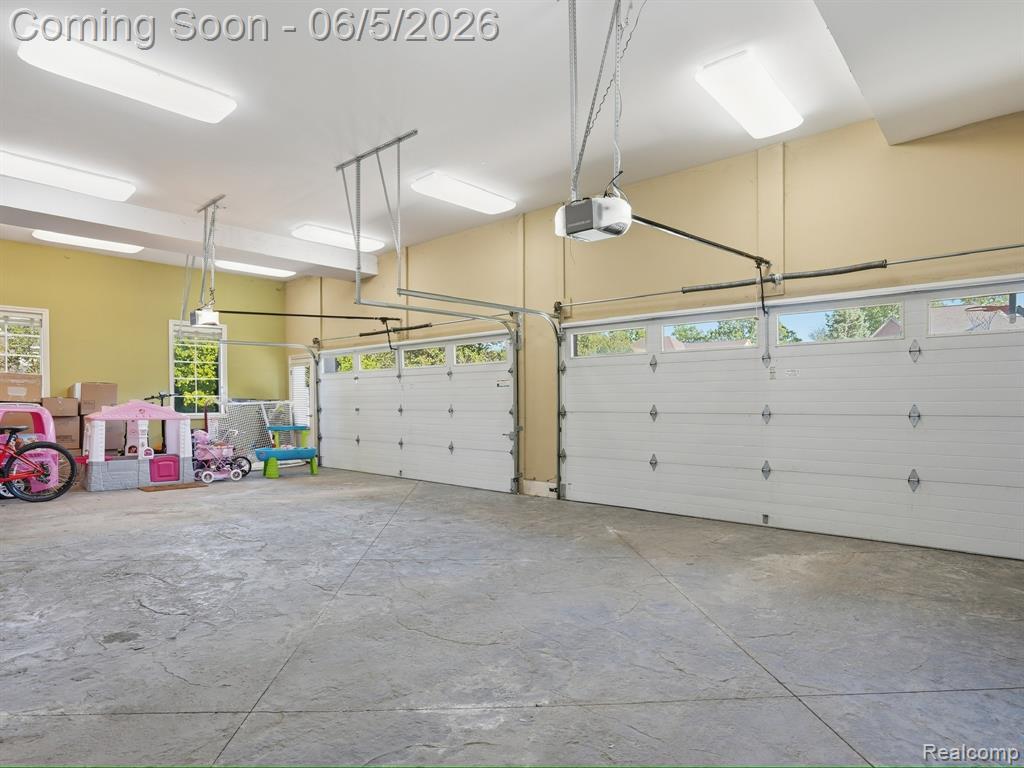 55951 Ashbrooke Drive W, Utica, MI 48316 — Photo 57
