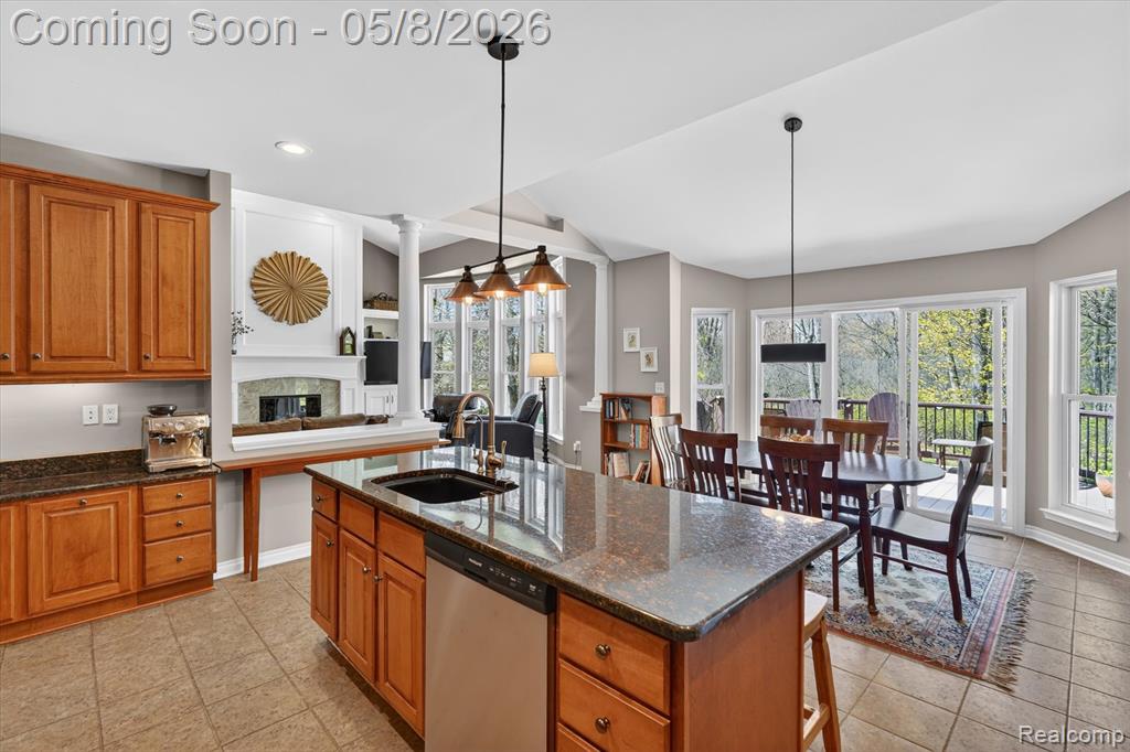 458 Kent Way, White Lake, MI 48383 — Photo 12