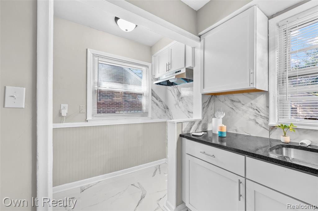 5275 Three Mile Drive, Detroit, MI 48224 — Photo 14