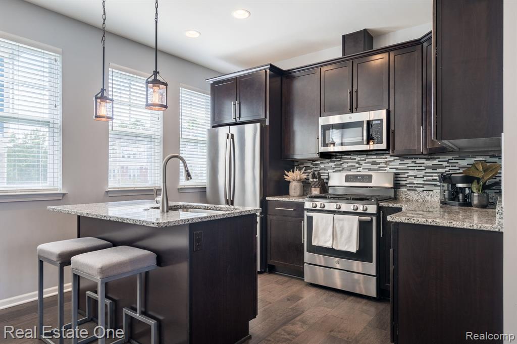 69 Kaprol Drive, Troy, MI 48098 — Photo 10