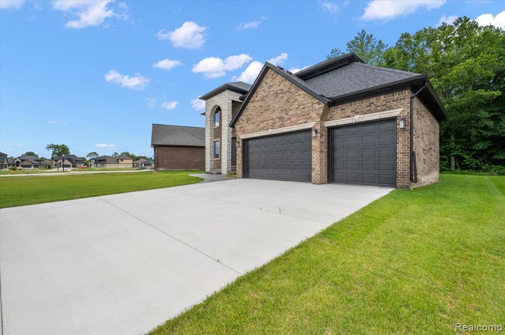 24318 Tullymore Drive, Macomb, MI 48042 — Photo 6