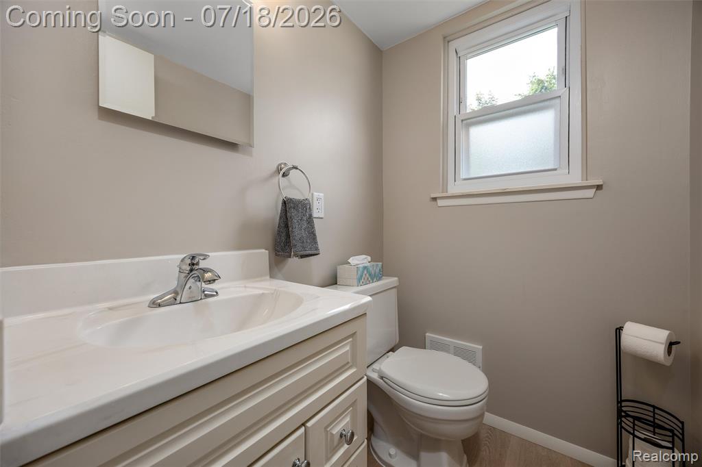39711 Wales Street, Canton, MI 48188 — Photo 12
