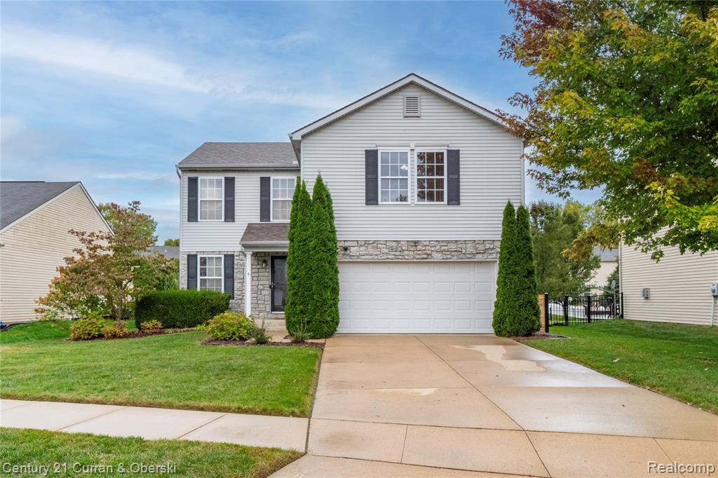 937 Prairie Lane, Milan, MI 48160 — front exterior