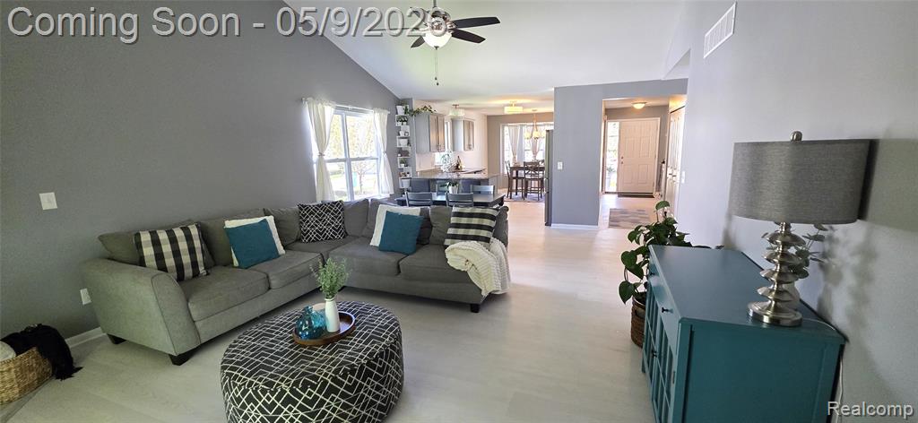 814 Nelsons Ridge Drive, Howell, MI 48843 — Photo 11