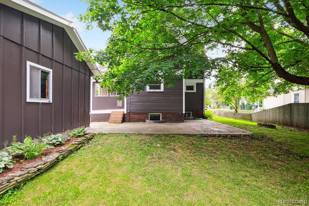 220 S CLINTON Street, Stockbridge, MI 49285 — Photo 49