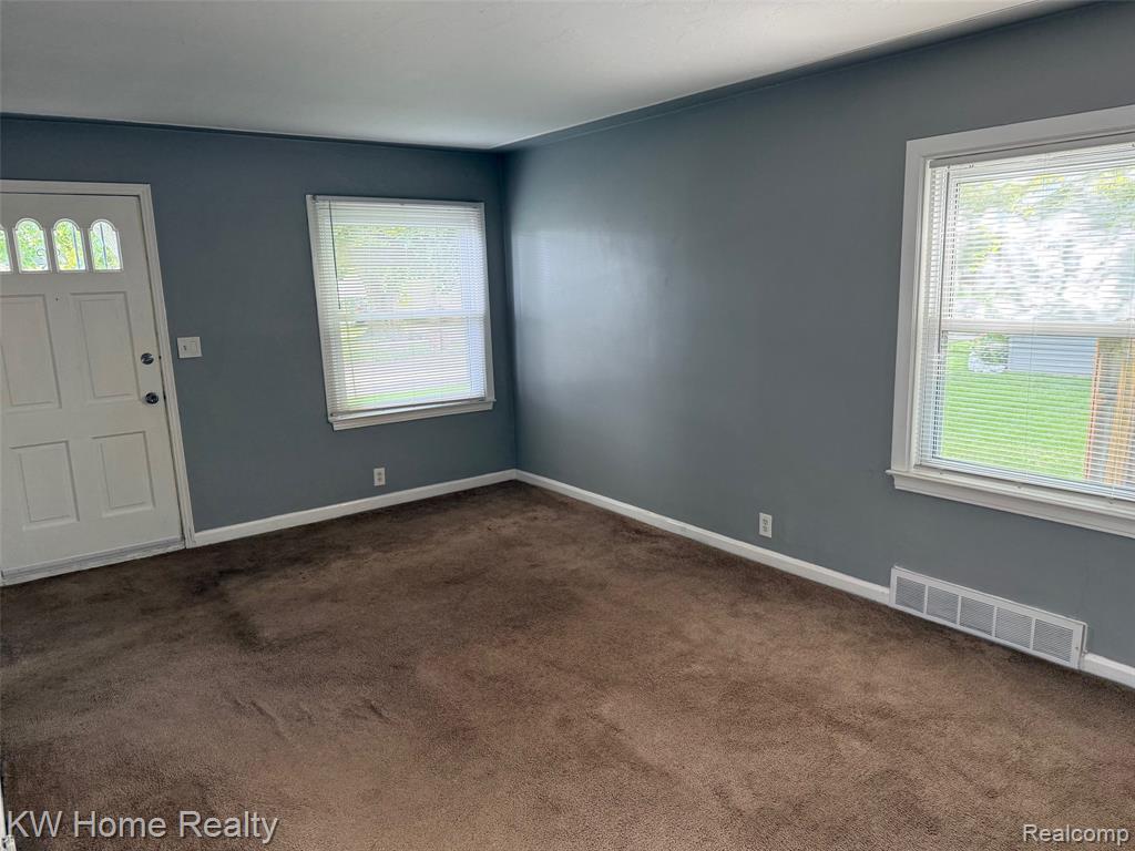 663 Lenox Avenue, Pontiac, MI 48340 — Photo 8
