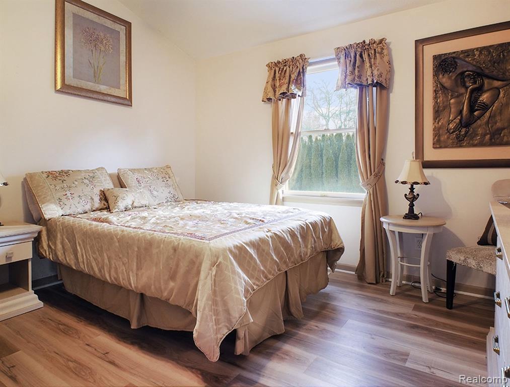 4086 Squire Hill Drive, Flushing, MI 48433 — Photo 14