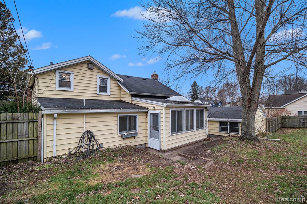 242 BROADWAY, Davisburg, MI 48350 — Photo 24