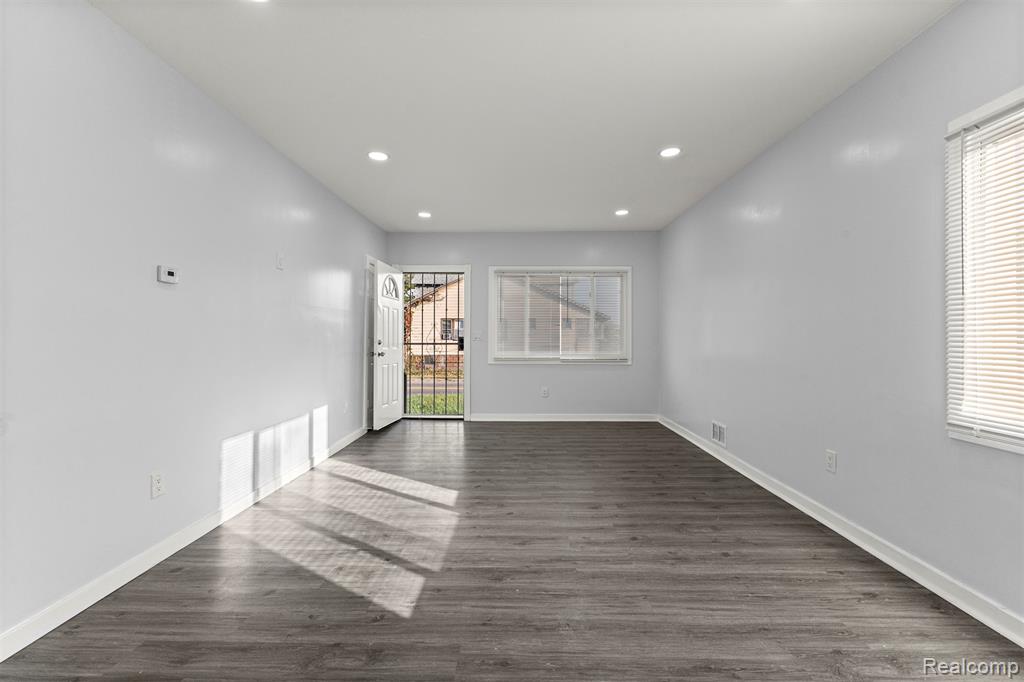 7007 Joy Road, Detroit, MI 48204 — Photo 5