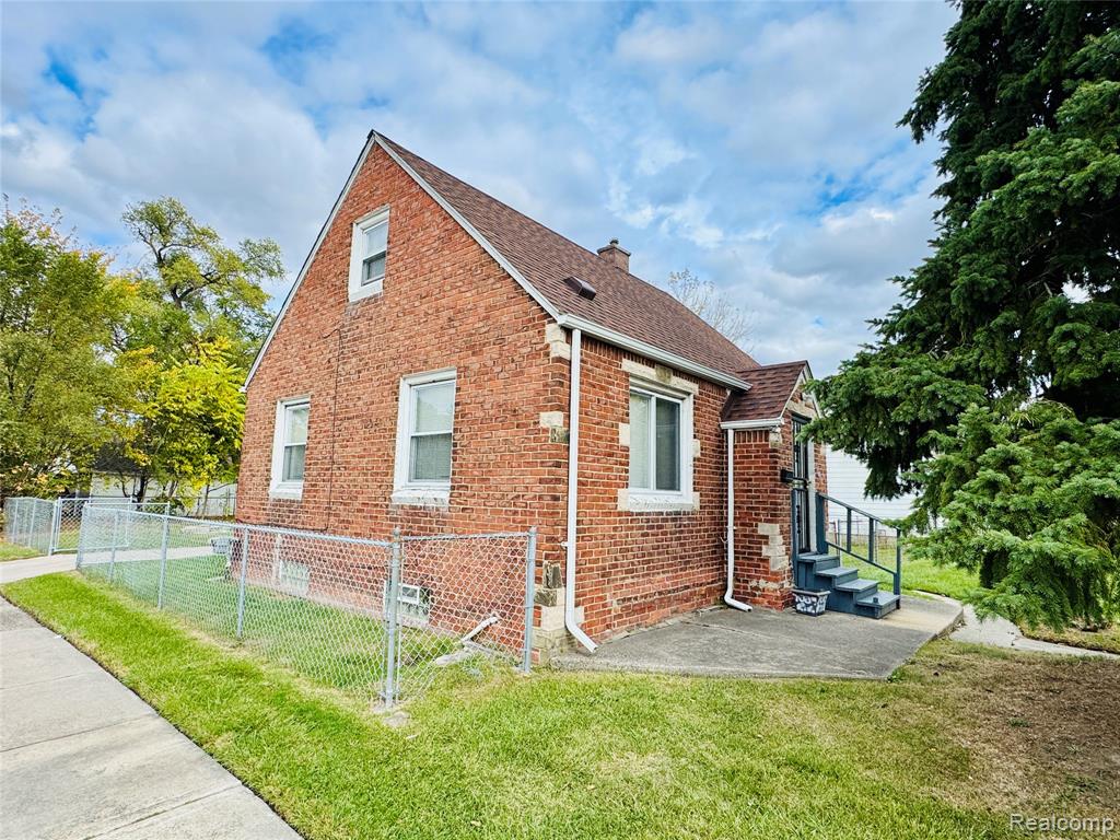 7003 Rivard Avenue, Warren, MI 48091 — Photo 2