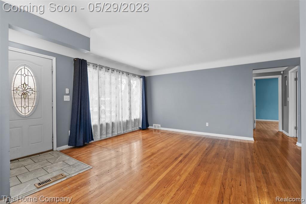 24564 Marine Avenue, Eastpointe, MI 48021 — Photo 10