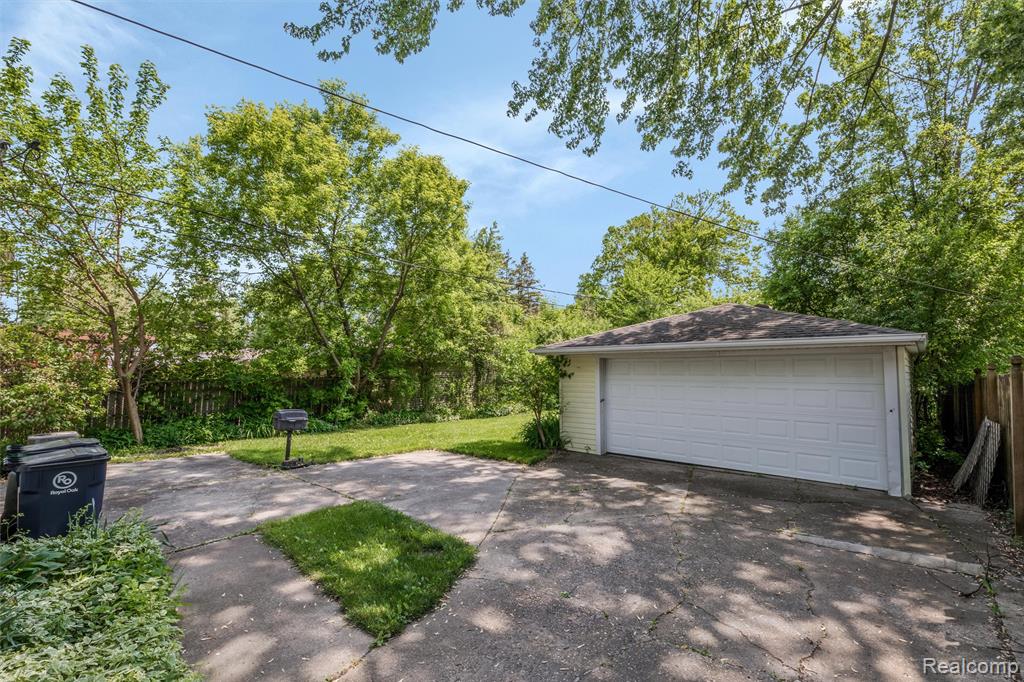 4410 Rosewold Avenue, Royal Oak, MI 48073 — Photo 31