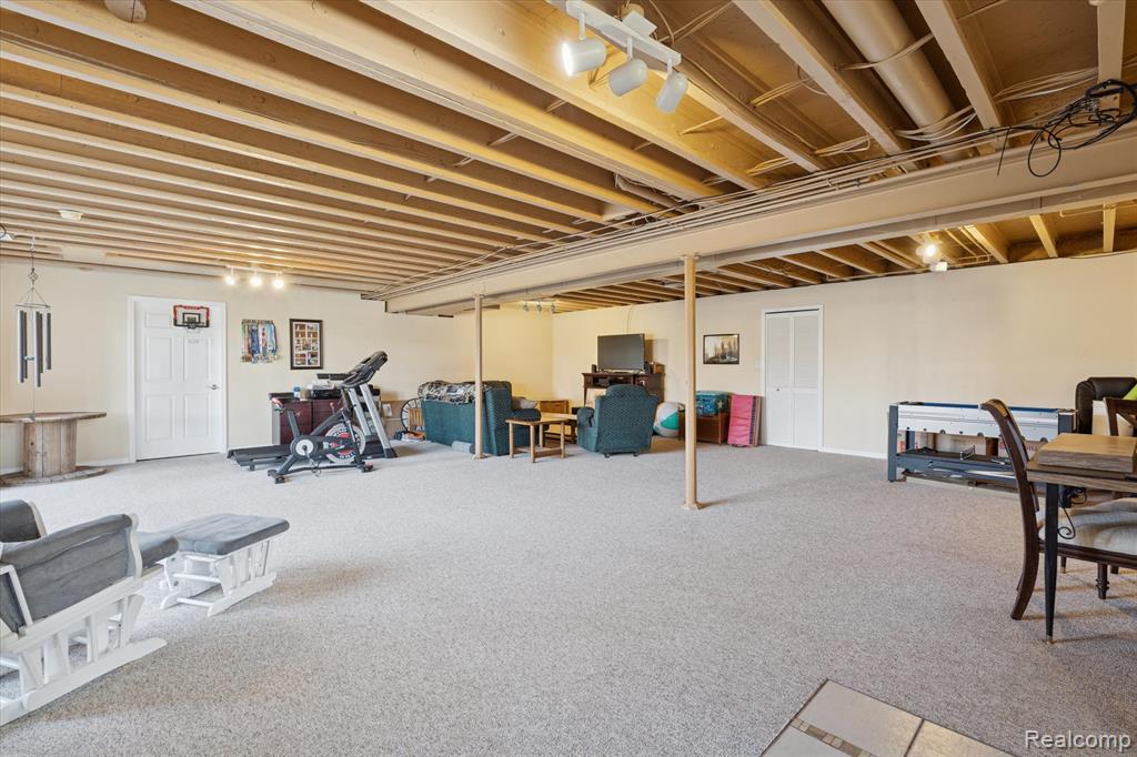 11051 Meadowview Drive, Goodrich Vlg, MI — Photo 34