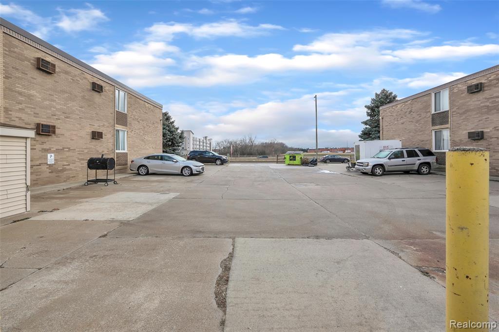 6015 Southfield, Detroit, MI 48228 — Photo 4