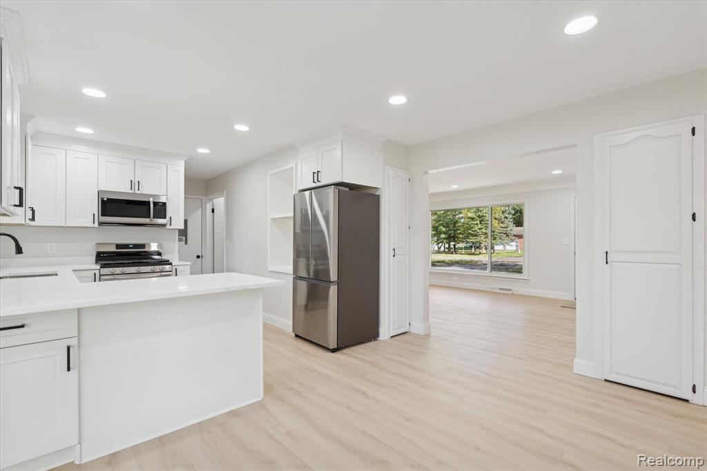 241 Raleigh Place, Lennon Vlg, MI 48449 — Photo 10