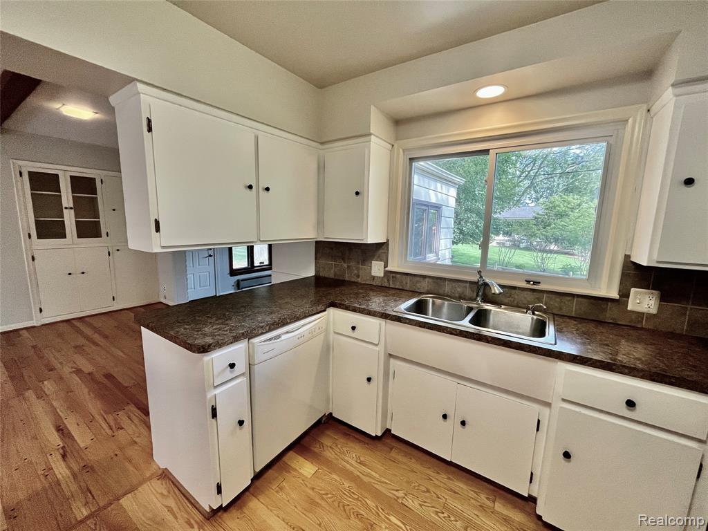 6901 WOODBANK Drive, Bloomfield Hills, MI — Photo 11