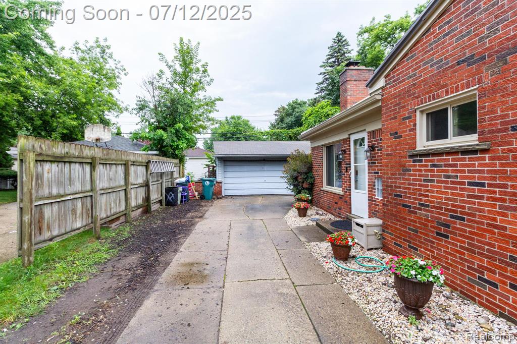 41864 Brentwood Drive, Plymouth, MI 48170 — Photo 40