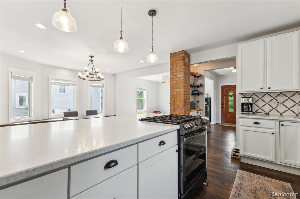 607 E LINCOLN Avenue, Royal Oak, MI 48067 — Photo 15