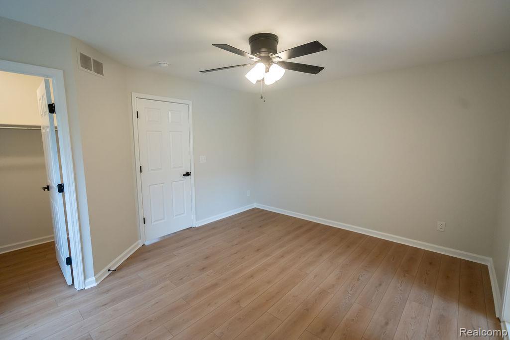 23869 McCort Drive, Flat Rock, MI 48134 — Photo 31