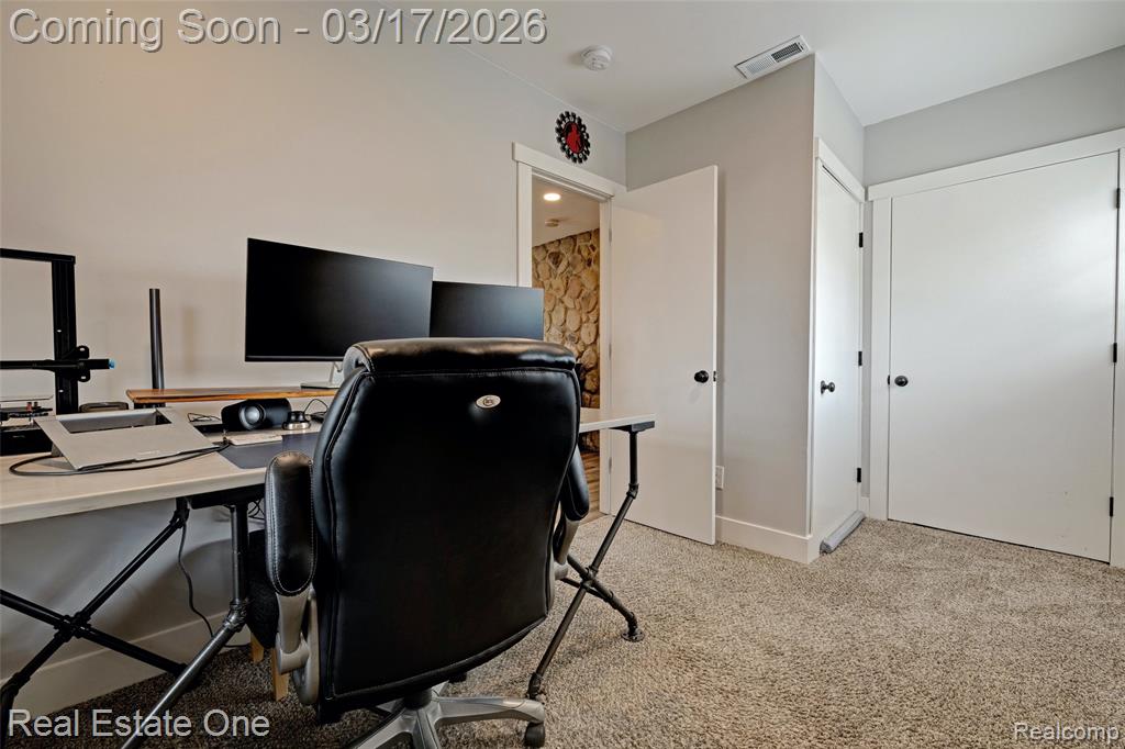 11068 N Fenton Road, Fenton, MI 48430 — Photo 16