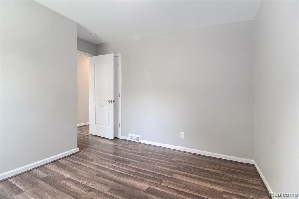 15487 Greydale Street, Detroit, MI 48223 — Photo 21