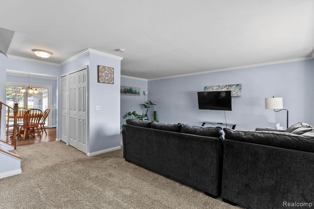 9328 Elaine Drive, Swartz Creek, MI 48473 — Photo 7