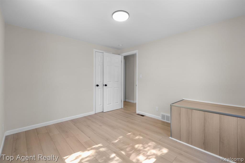 14257 Artesian Street, Detroit, MI 48223 — Photo 20