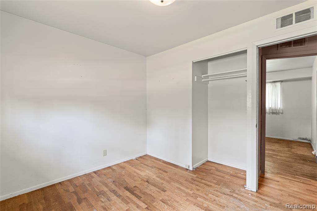 5428 Farmhill Road, Flint, MI 48505 — Photo 22