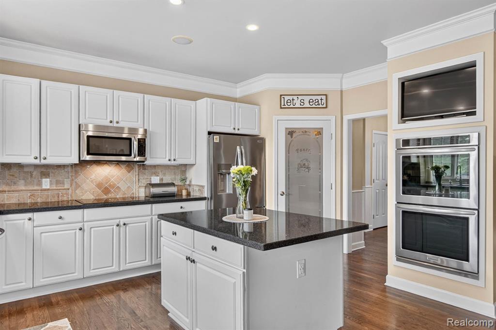 50295 Fellows Hill Drive, Plymouth, MI 48170 — Photo 8