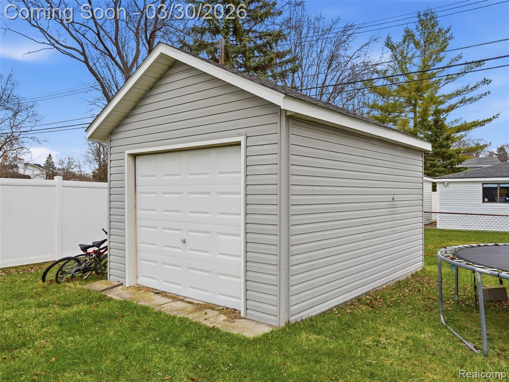 40326 William Drive, Sterling Heights, MI 48313 — Photo 57
