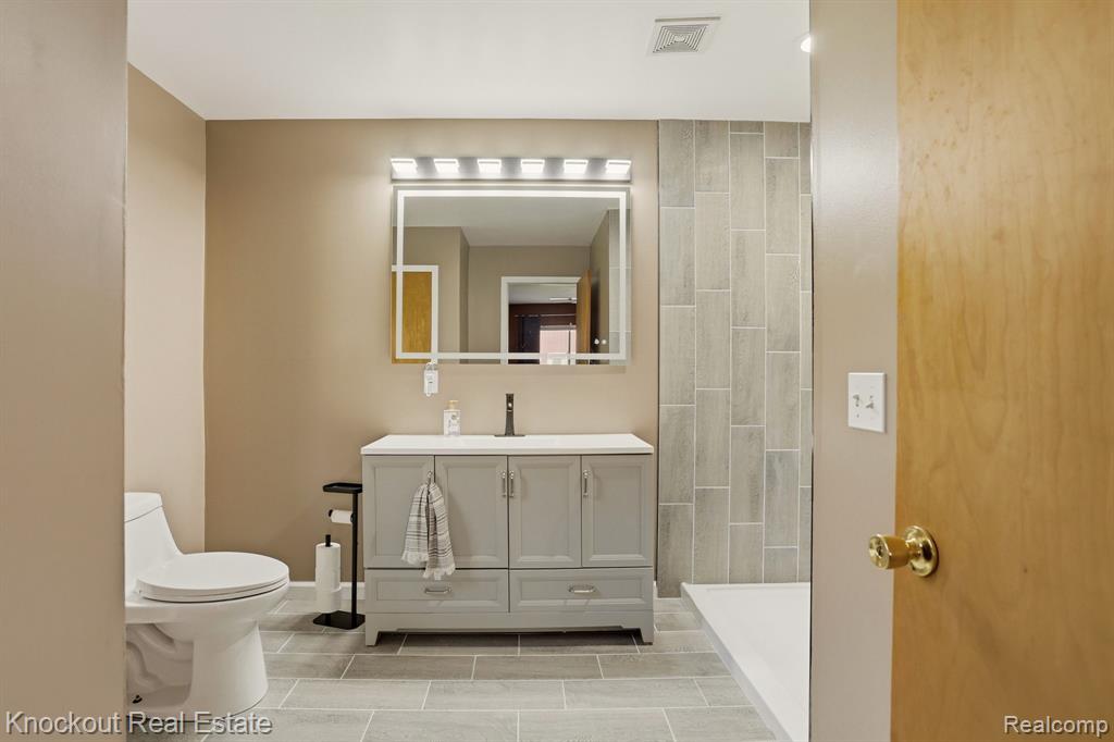 13319 Blueberry Lane, Otter Lake, MI 48464 — Photo 28