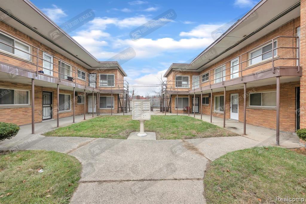 16721 Greenfield Rd - Photo 4