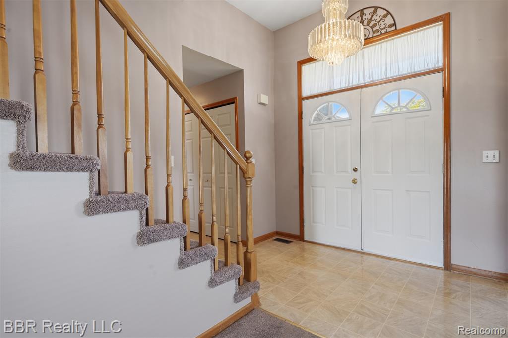24883 Curtis Drive, Flat Rock, MI 48134 — Photo 4