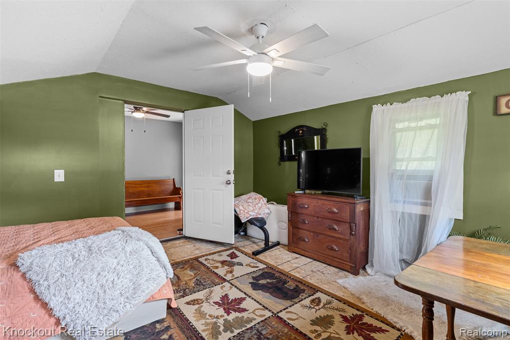 8058 Stanley Road, Flushing, MI 48433 — Photo 18