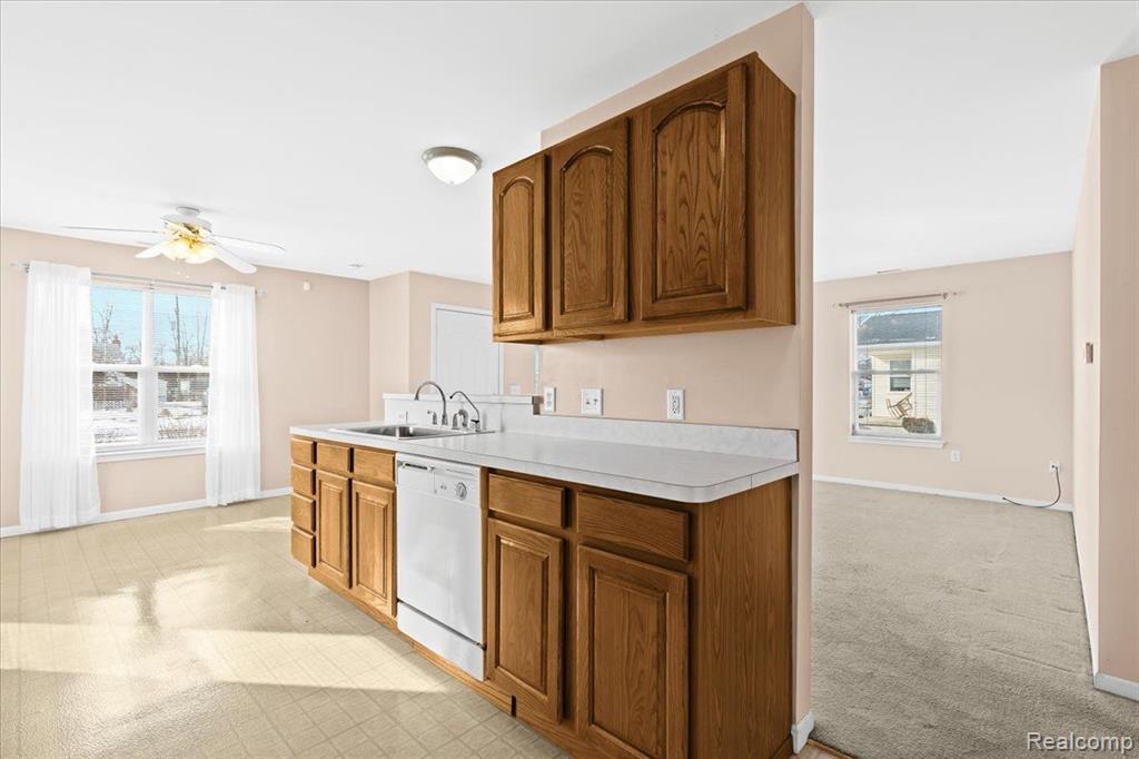 1556 HARVEST Lane, Ypsilanti, MI 48198 — Photo 13