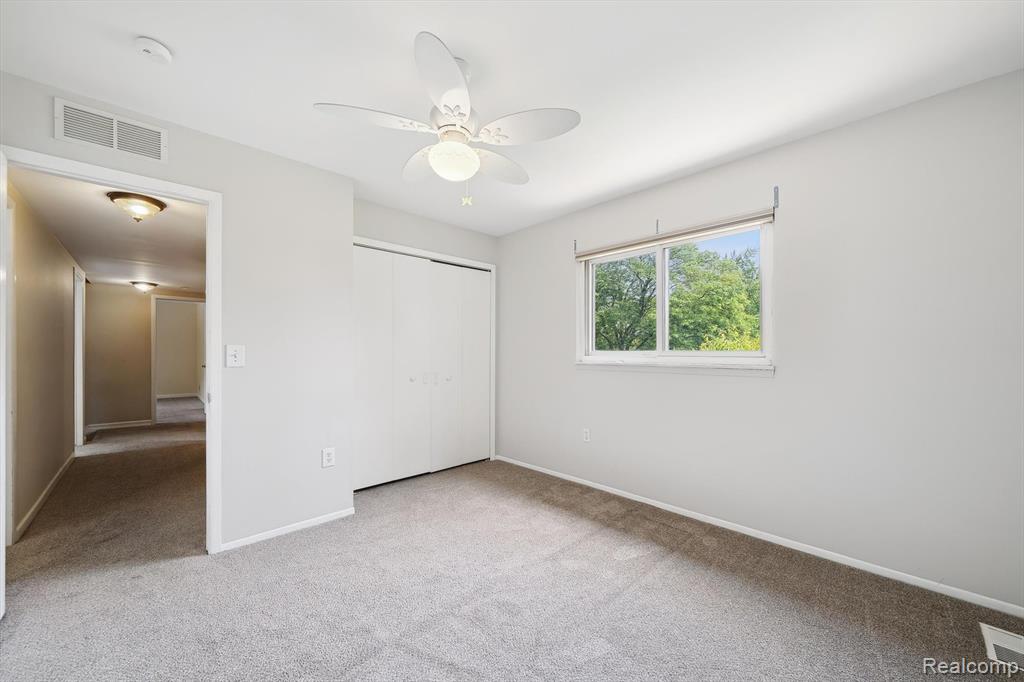 7302 PARKWAY Court, Canton, MI 48187 — Photo 38