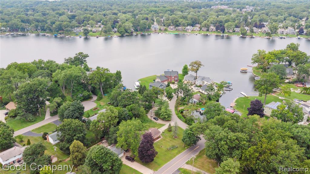 2289 Paulette Drive, Wolverine Lake, MI 48390 — Photo 52