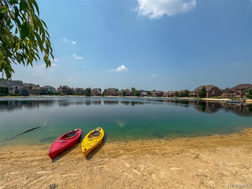 52455 Indian Summer Drive, Chesterfield, MI — Photo 45