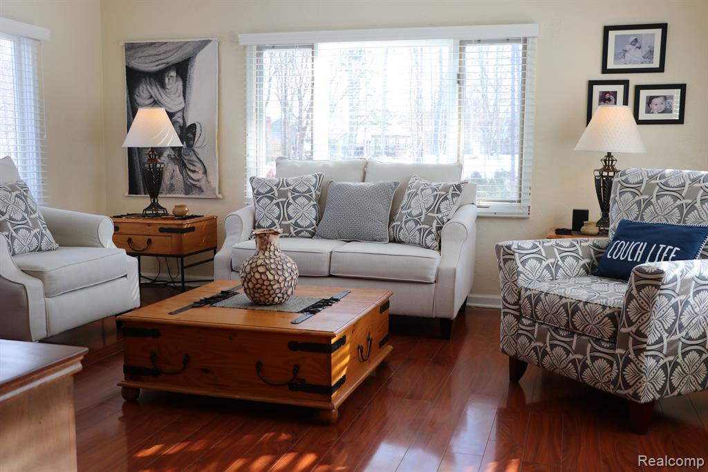46877 W ANN ARBOR Trail, Plymouth, MI 48170 — Photo 21