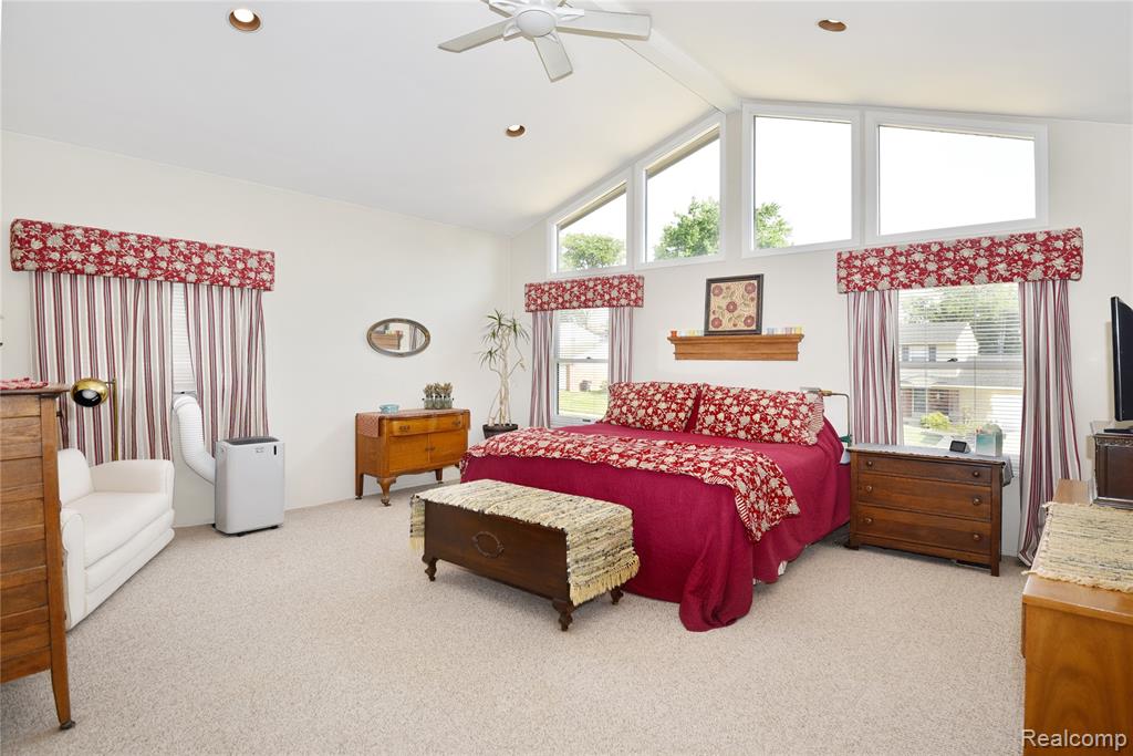 733 Highland Avenue, Clawson, MI — Photo 17