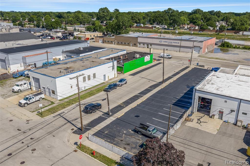 844 E 10 Mile Road, Hazel Park, MI 48030 — Photo 40