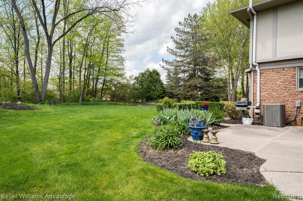 16131 Winchester Drive, Northville, MI 48168 — Photo 42