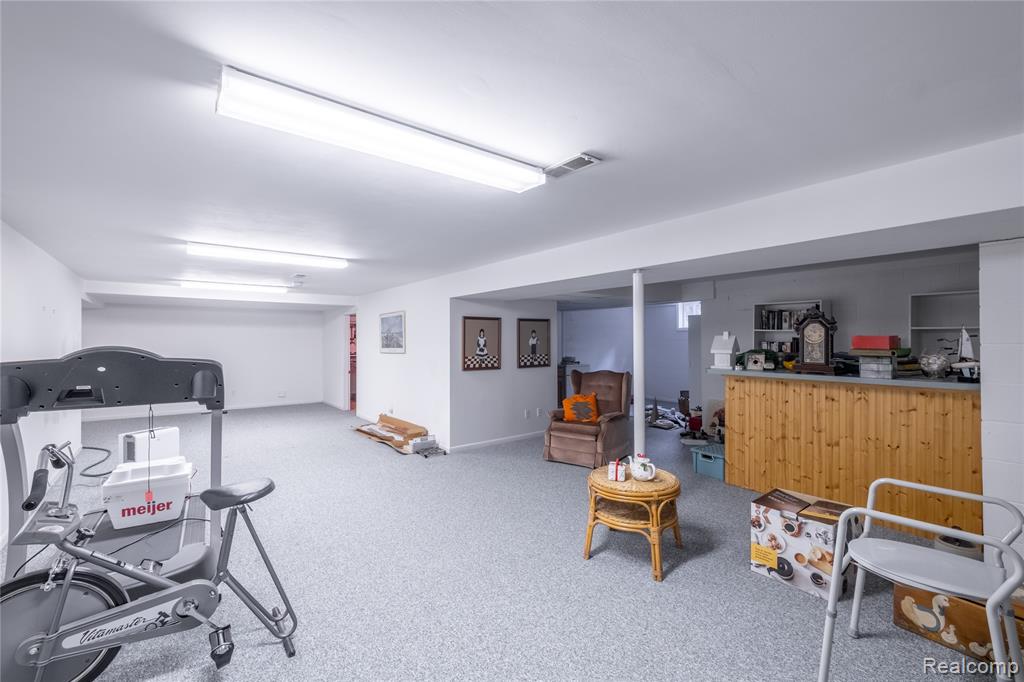 6412 Pinebrook Lane, Burton, MI 48509 — Photo 16